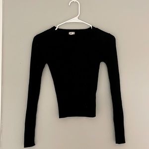 Stretchy black sweater top